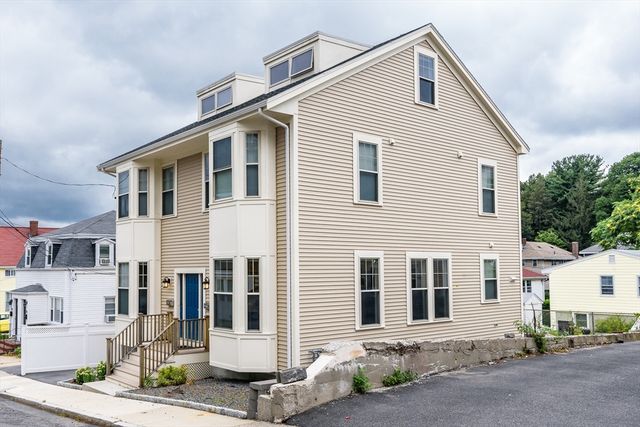 1 Larose Pl. L, Boston, MA 02135