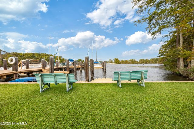 17 Old Fish Hatchery Road, Edenton, NC 27932