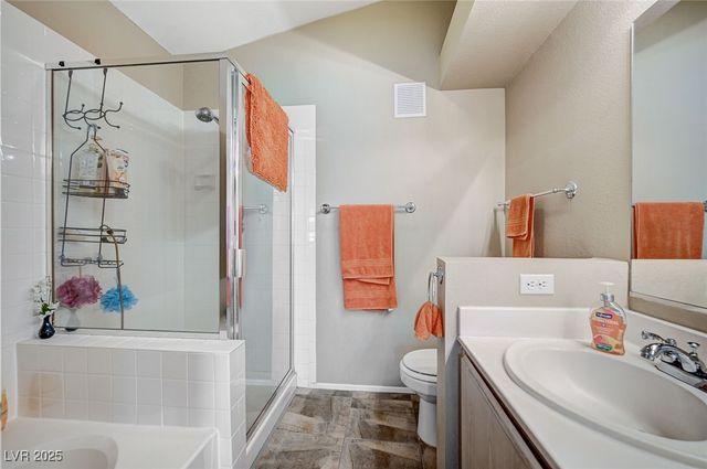 7905 Lago Vista Lane 203, Las Vegas, NV 89145