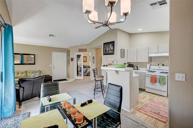 7905 Lago Vista Lane 203, Las Vegas, NV 89145