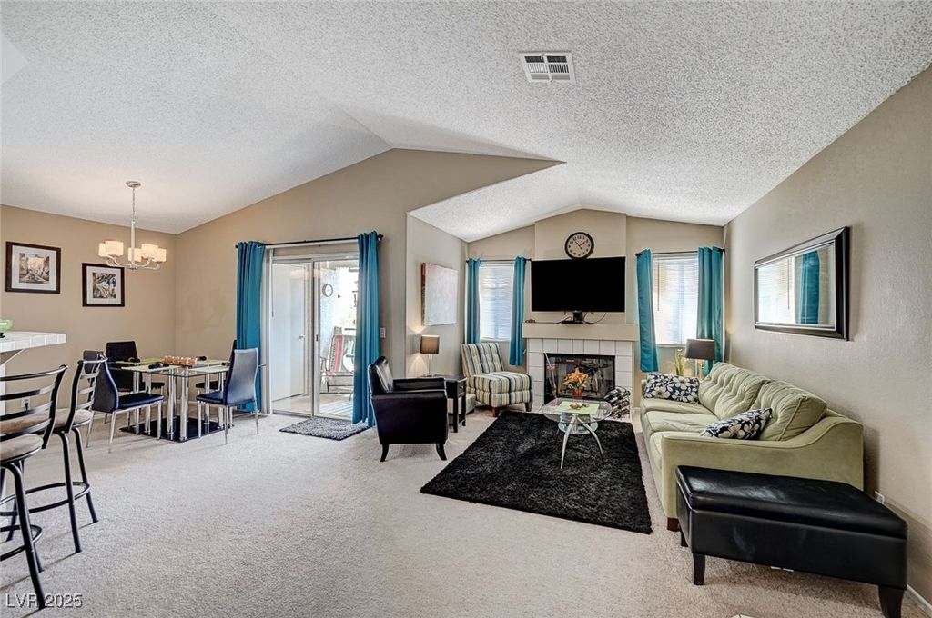 7905 Lago Vista Lane 203, Las Vegas, NV 89145