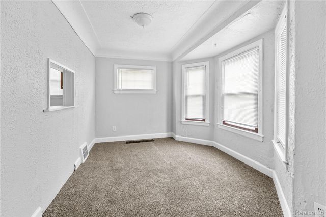 8891 Whitcomb Street, Detroit, MI 48228