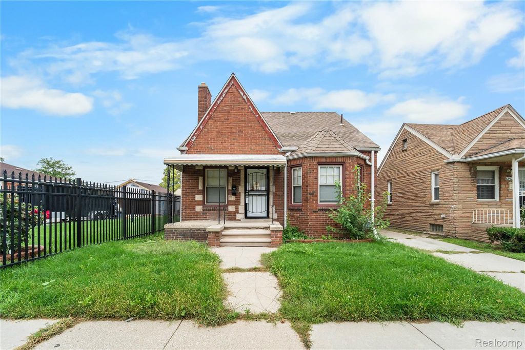 8891 Whitcomb Street, Detroit, MI 48228