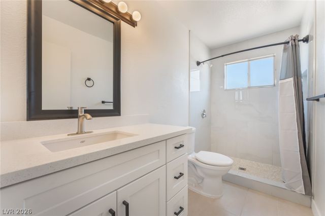 5689 East Lake Mead Boulevard 3, Las Vegas, NV 89156