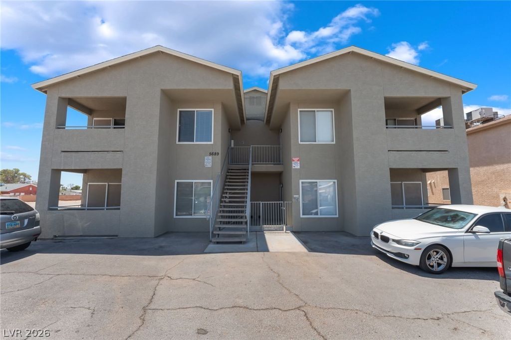 5689 East Lake Mead Boulevard 3, Las Vegas, NV 89156