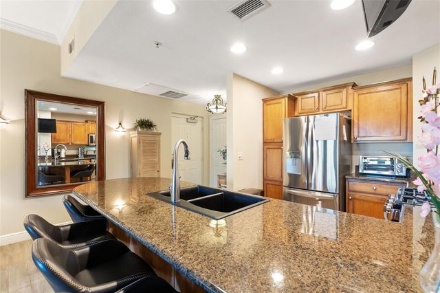 7689 HERITAGE CROSSING WAY 301, Reunion, FL 34747