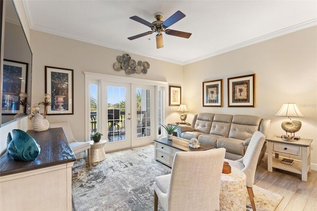 7689 HERITAGE CROSSING WAY 301, Reunion, FL 34747