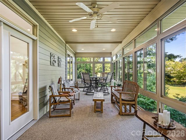 151 Shadowleaf Drive, Hendersonville, NC 28739