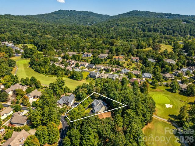 151 Shadowleaf Drive, Hendersonville, NC 28739