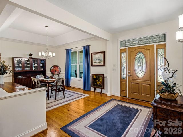 151 Shadowleaf Drive, Hendersonville, NC 28739
