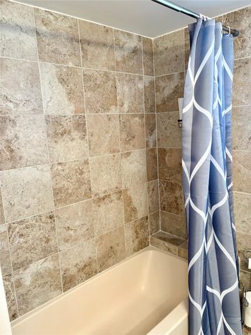 7322 Ashmont Circle 7322, Tamarac, FL 33321