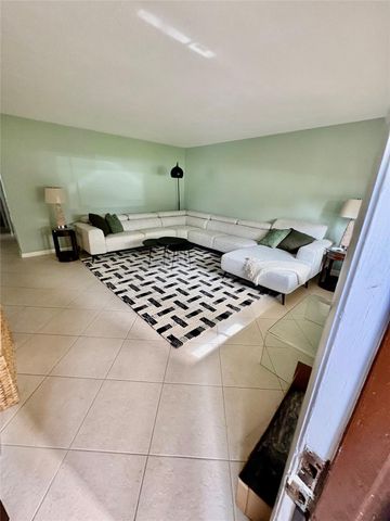 7322 Ashmont Circle 7322, Tamarac, FL 33321