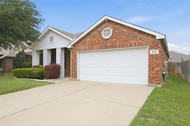 820 Forest Heights Drive, Fort Worth, TX 76036