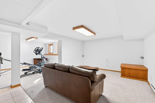 605 Cleveland AVENUE, Hartford, WI 53027