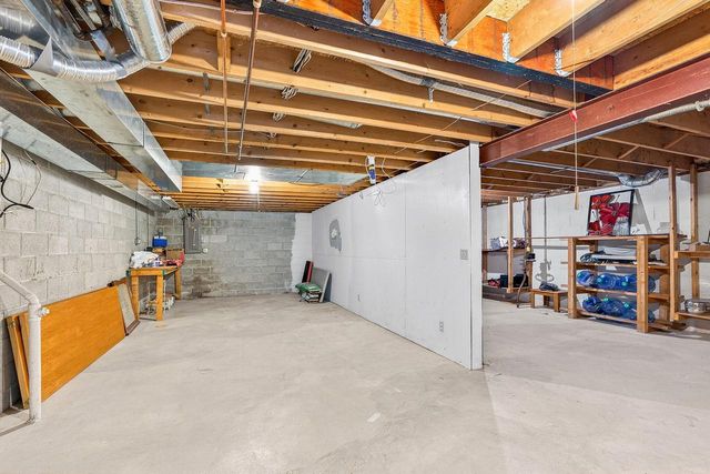 605 Cleveland AVENUE, Hartford, WI 53027