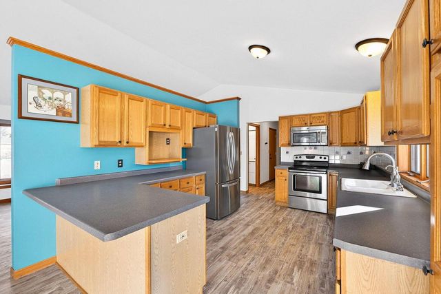 605 Cleveland AVENUE, Hartford, WI 53027