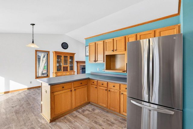 605 Cleveland AVENUE, Hartford, WI 53027