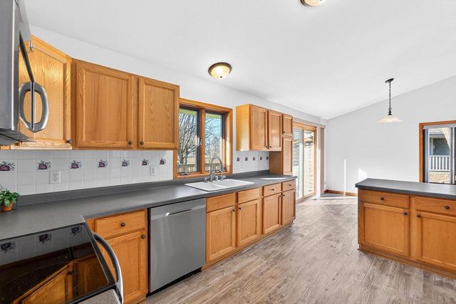 605 Cleveland AVENUE, Hartford, WI 53027