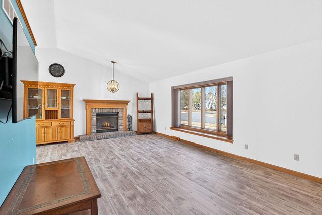 605 Cleveland AVENUE, Hartford, WI 53027