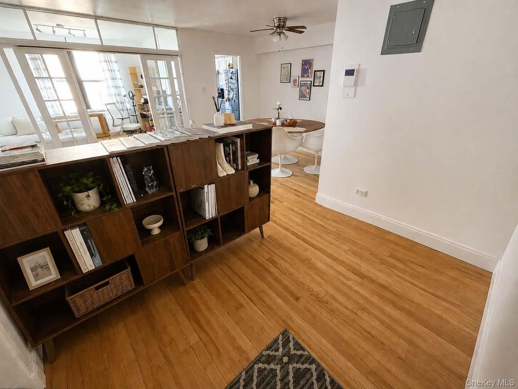 63-95 Austin Street 2L, Rego Park, NY 11374 — photo 4