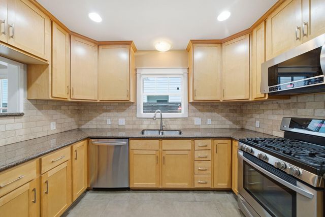 1110 E 26th Street, Houston, TX 77009