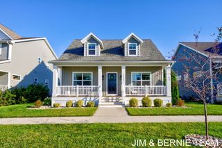 10493 Cottage Way, Holland, MI 49423