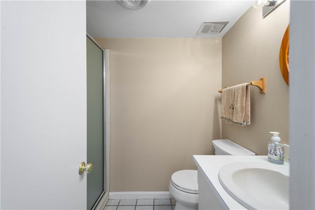 421 Oaklawn Dr, Upper St Clair, PA 15241