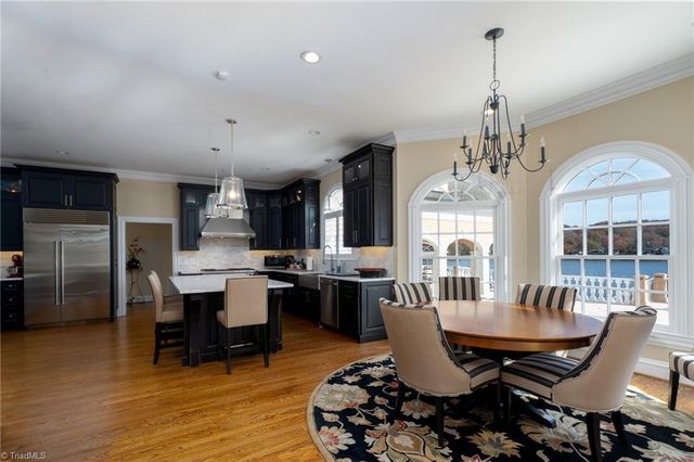 444 Glenbrook Spring, New London, NC 28127