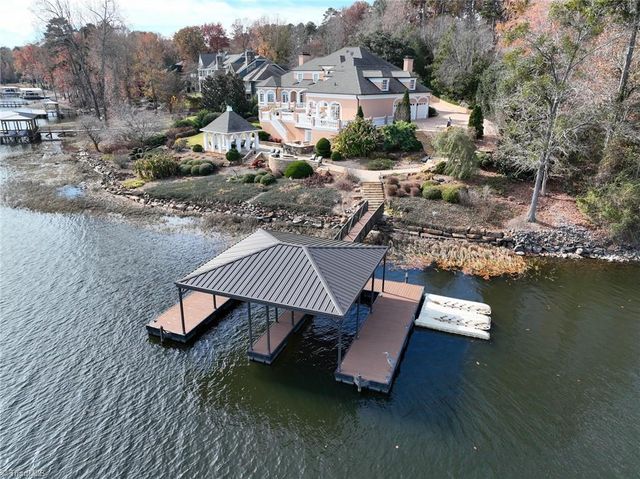 444 Glenbrook Spring, New London, NC 28127