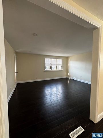 158A Rutherford Place, North Arlington, NJ 07031