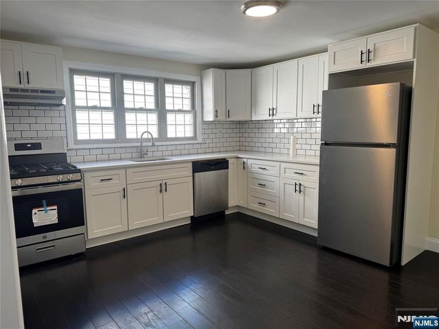 158A Rutherford Place, North Arlington, NJ 07031