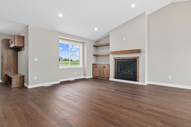 363 Candy Lane, River Falls, WI 54022
