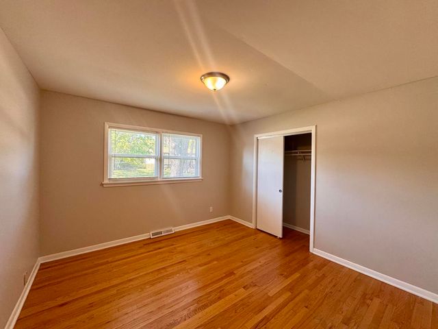 425 Cottonwood Road, Frankfort, IL 60423