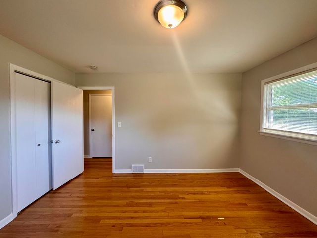 425 Cottonwood Road, Frankfort, IL 60423