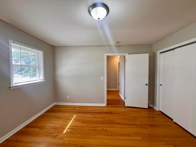 425 Cottonwood Road, Frankfort, IL 60423