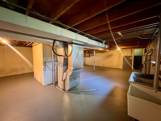 425 Cottonwood Road, Frankfort, IL 60423