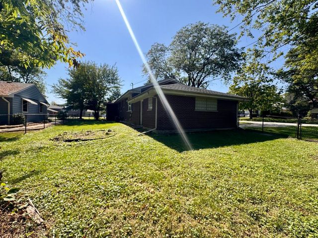 425 Cottonwood Road, Frankfort, IL 60423