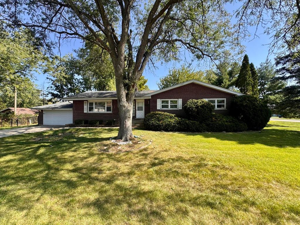 425 Cottonwood Road, Frankfort, IL 60423