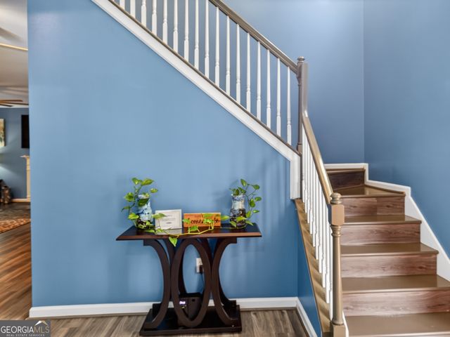807 Edgeley Lane, Lawrenceville, GA 30044