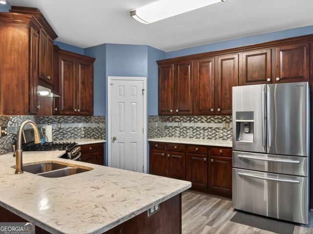 807 Edgeley Lane, Lawrenceville, GA 30044
