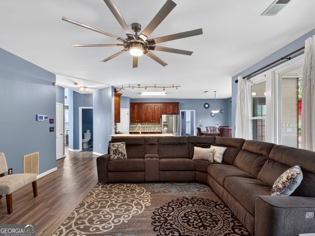 807 Edgeley Lane, Lawrenceville, GA 30044
