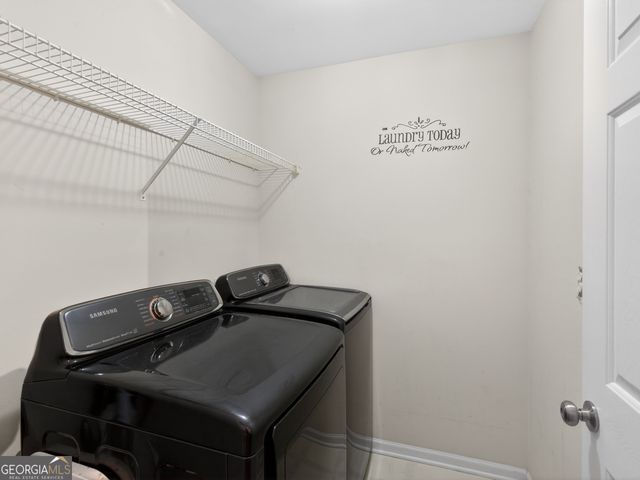 807 Edgeley Lane, Lawrenceville, GA 30044