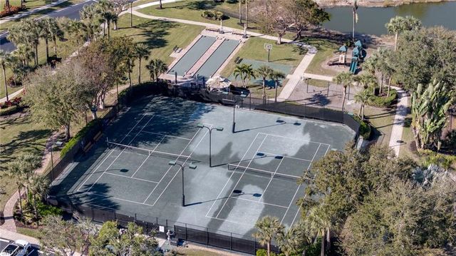 3029 Driftwood WAY # 3301, Naples, FL 34109