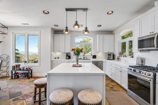 44075 Timber Trail, Hemet, CA 92544