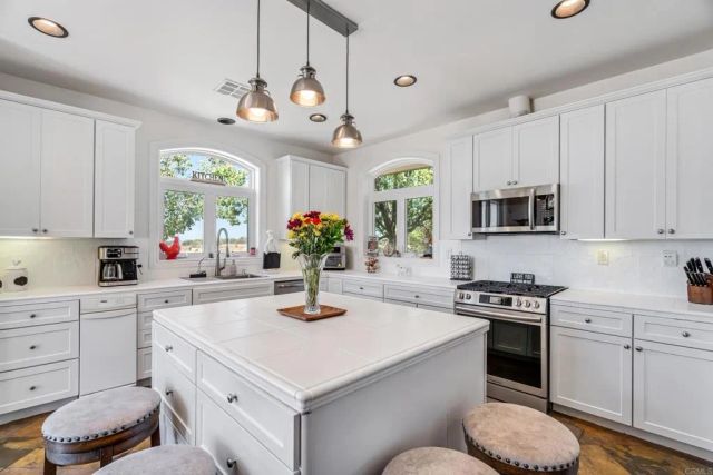 44075 Timber Trail, Hemet, CA 92544