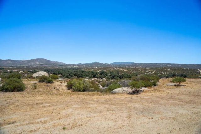 44075 Timber Trail, Hemet, CA 92544