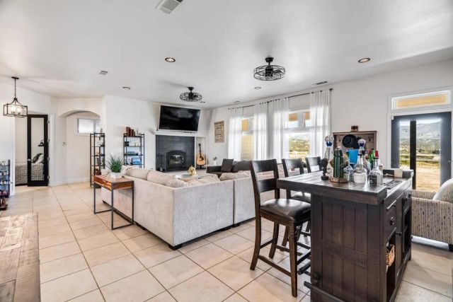 44075 Timber Trail, Hemet, CA 92544
