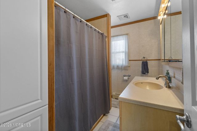 53 Stokes Street, Freehold, NJ 07728