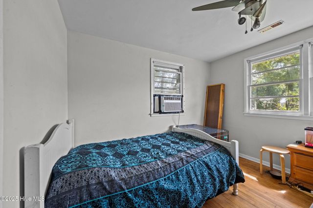 610 Vernon Drive, Jacksonville, NC 28540