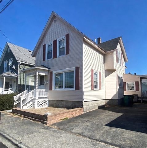 211 Mount Hope St, Lowell, MA 01854
